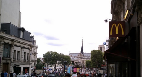 France - Paris - Ryan 7-25-2010 4-05-48 PM