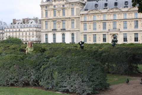 France - Paris - Ryan 7-26-2010 8-08-46 AM