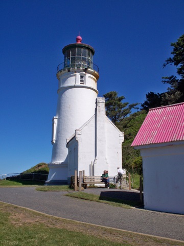 Heceta Head lighthouse and trail 7-6-2010 1-37-00 PM