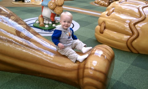 Toren at mall 11-7-2010 10-28-12 AM