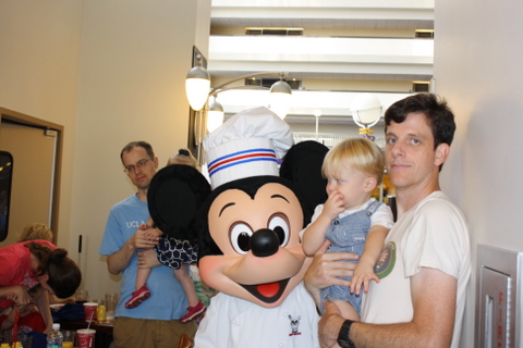 breakfast with Mickey 5-27-2011 10-57-49 AM