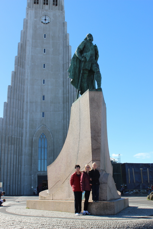 Rosemary, Toren, and Debi at Hallgrimskirkja